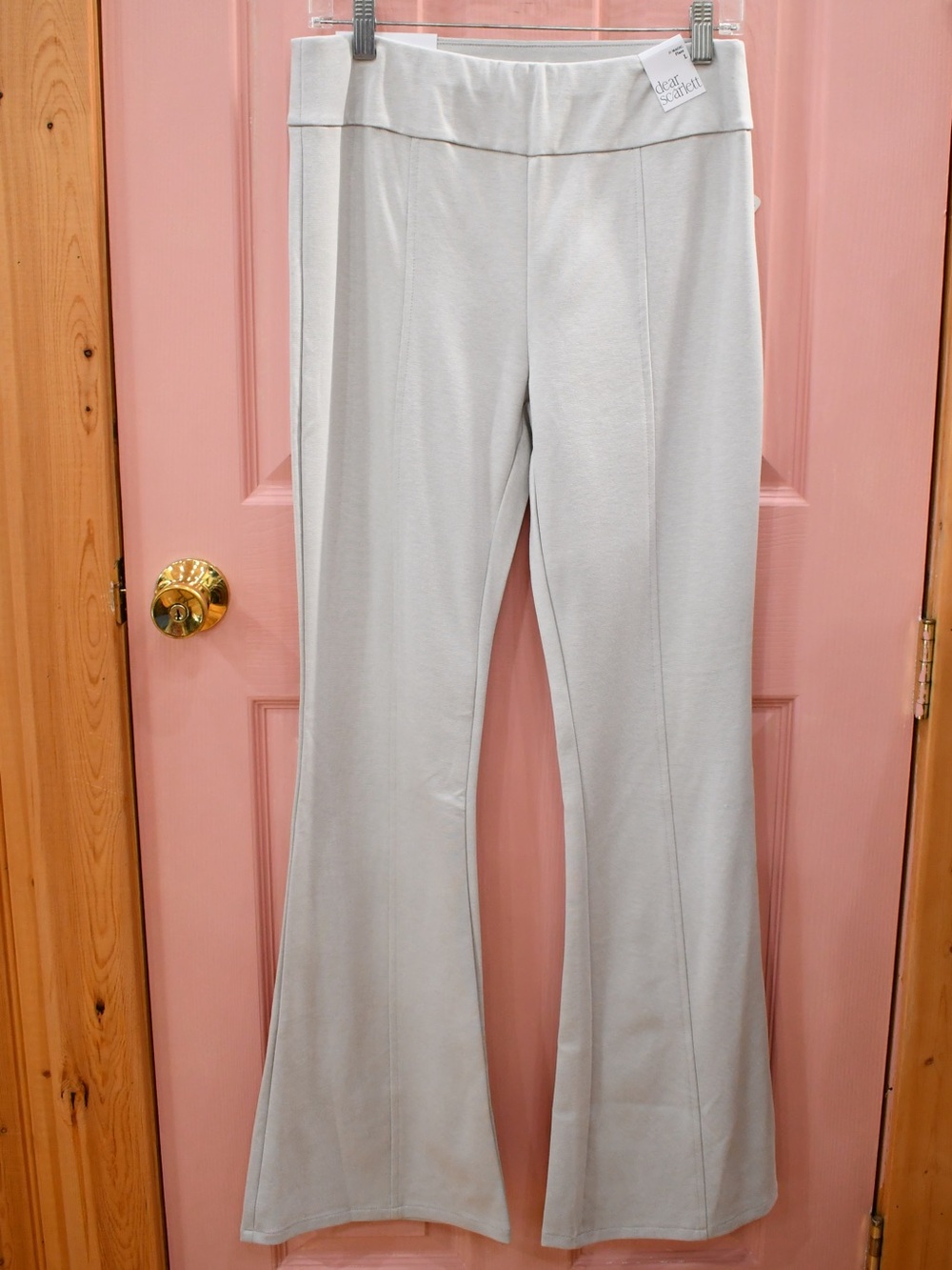 NWT✨ Dear Scarlett Flare Stretch Pants L